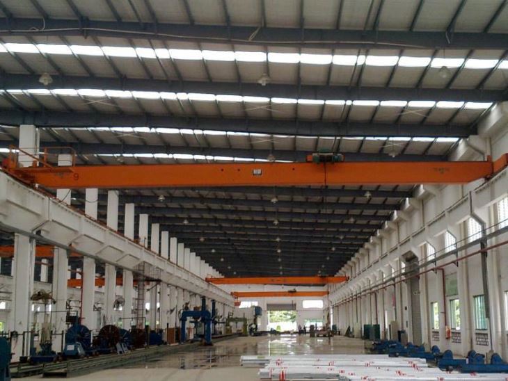 5 Ton Over Head Crane Dengan Rentang 20m