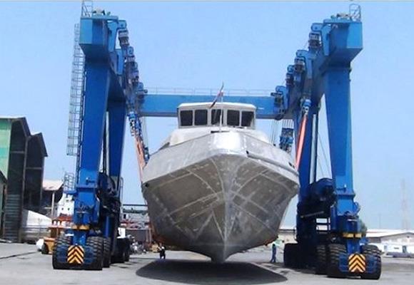 Boat dan Yacht Handling Crane