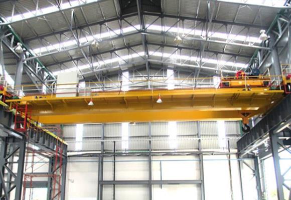 Double Girder Overhead Crane dengan Winch Trolley