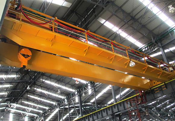 Double Girder Overhead Crane dengan Winch Trolley