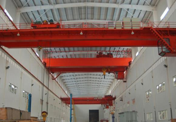 Double Girder Overhead Crane dengan Winch Trolley