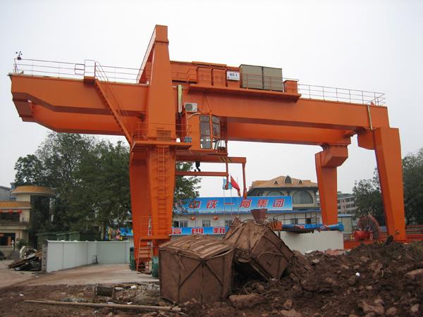 Crane Angkat Berat, Double Beam Gantry Crane 30 Ton