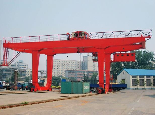 U Jenis Desain Baru Bergerak 80 Ton Rail Mounted Gantry Crane